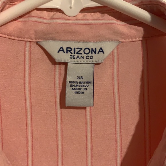 Striped pink cropped button up - Picture 3 of 3